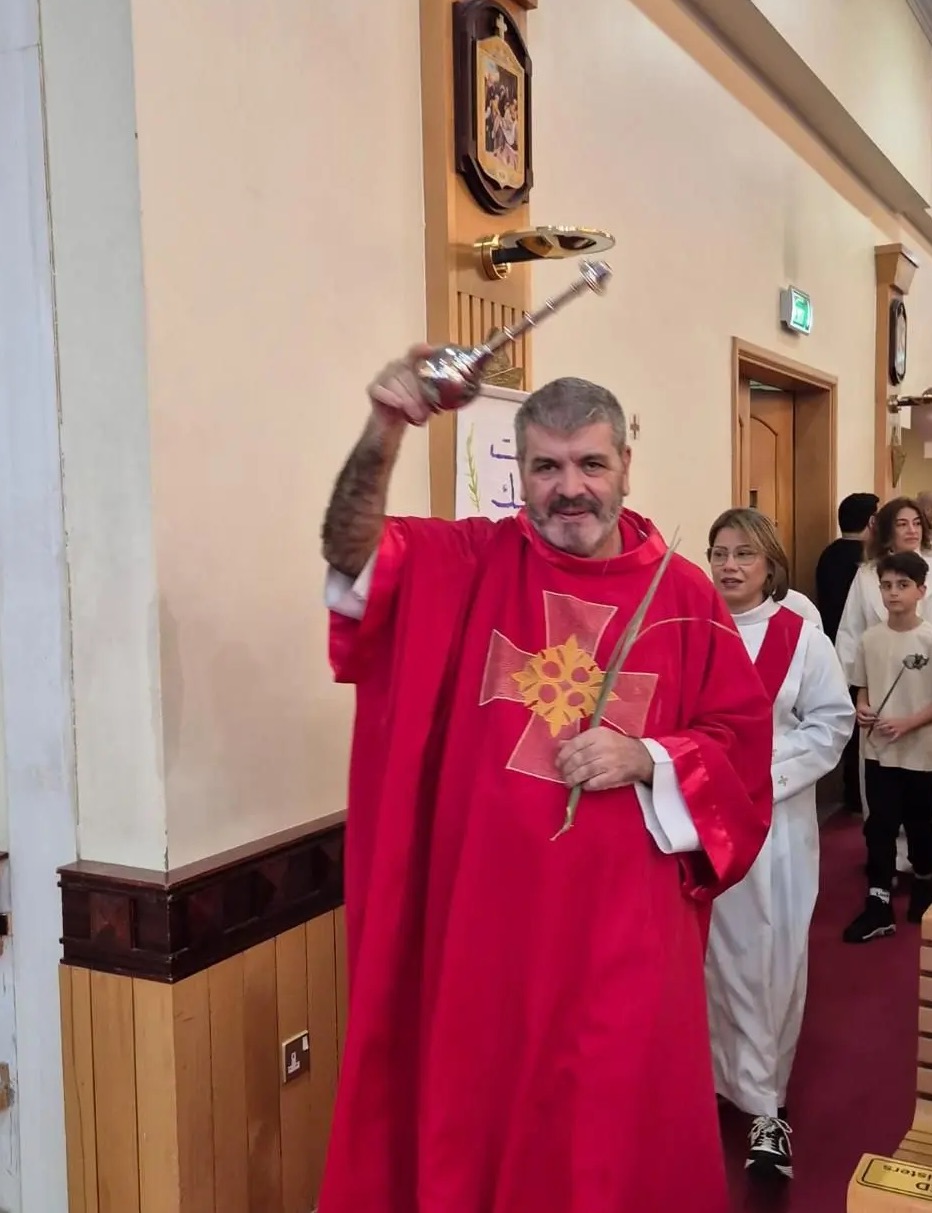 كنائس التقويم الغربي في الإمارات احتلفت بالشعانين والنائب الرسولي مارتينيلي: الشرق الأوسط يعيش صراعا معقدا وغير مسبوق