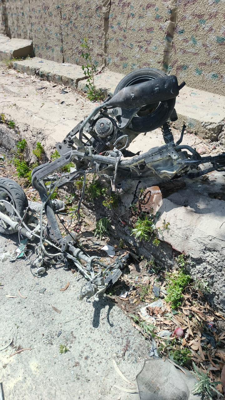 ضحيتان في غارة لمسيرة على دراجة نارية قرب نفق الرشيدية