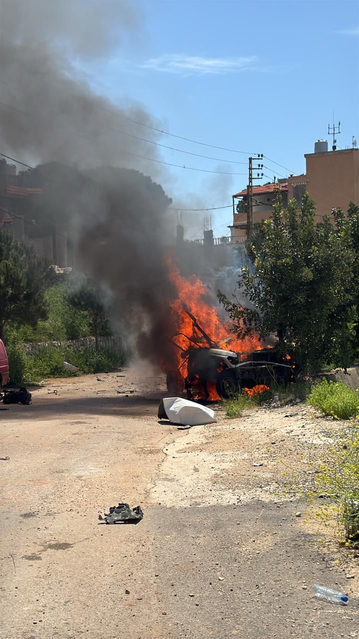 مراسل الجديد: معلومات أولية عن استهداف سيارة في يحمر الشقيف قضاء النبطية