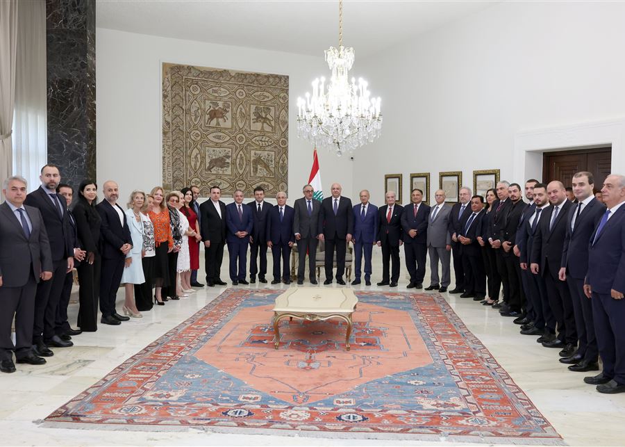 عون: نخوض حرباً ضد من يرفض منطق الدولة ولا خيار إلا التفاوض لتحرير الجنوب