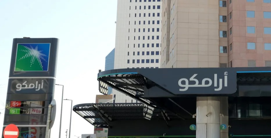 أحداث اليمن: دوي انفجارات بالرياض وتعرض مبنى لأرامكو لهجوم