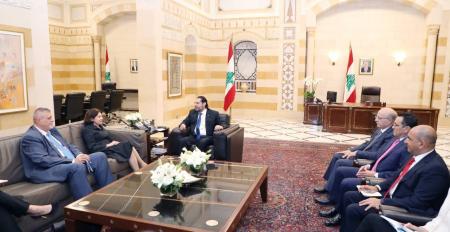 الحريري يبحث مع ديكارلو الأوضاع والتحديات ويستقبل وفداً طلابياً