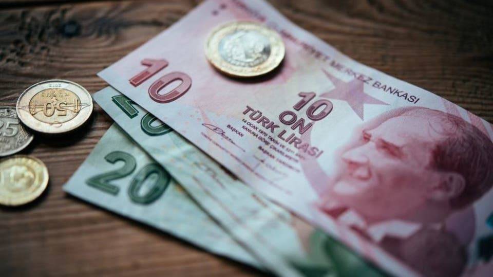 لهذه الاسباب تنخفض الليرة التركية!