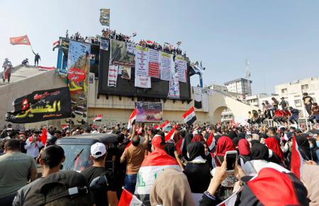 العراق: الآلاف يتوافدون  إلى ساحة التحرير