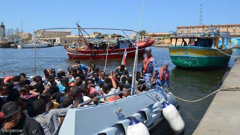 إنقاذ 143 مهاجرا من زورق غارق قرب جزيرة لامبيدوسا الإيطالية
