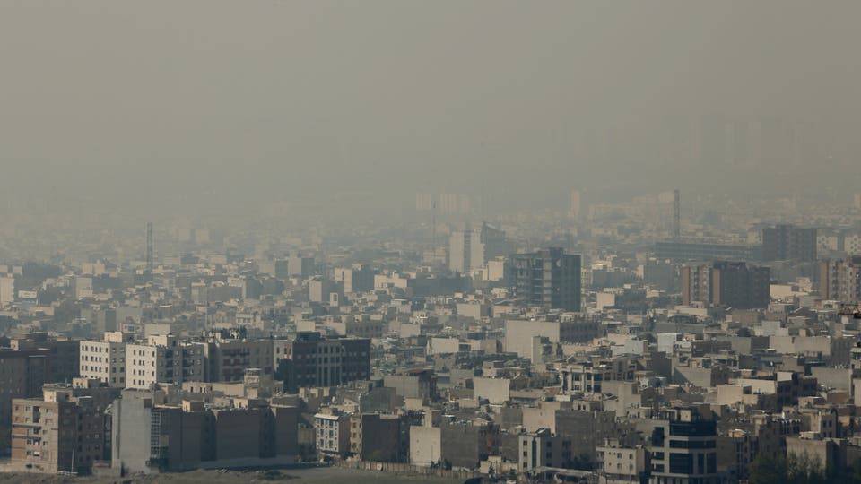 إغلاق مدارس وجامعات في إيران بسبب 