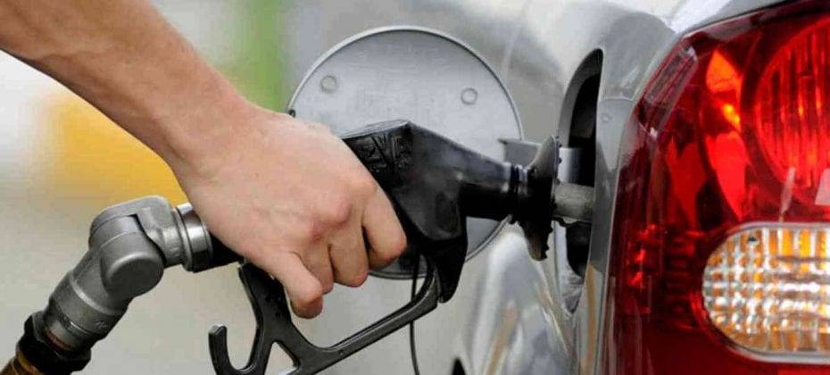 محطات المحروقات مستمرون في الاضراب المفتوح