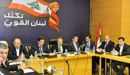 بعض نواب "التيار" يعترضون على تسمية الخطيب