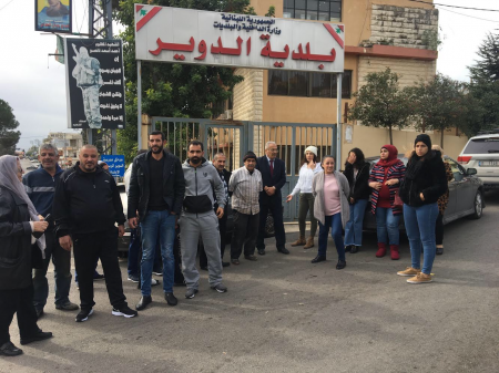 احتجاج على تقنين الكهرباء "والإشتراك  "في الدوير