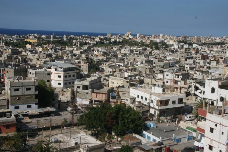 انتحار امرأة في مخيم عين الحلوة !