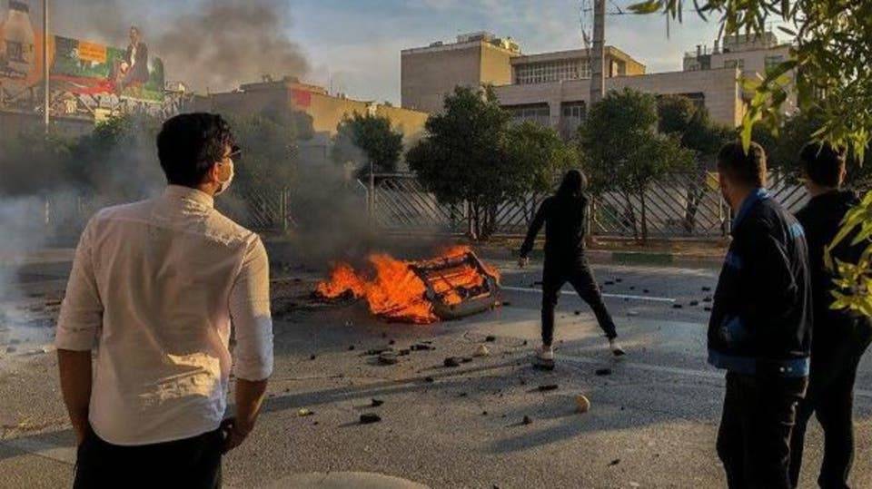 إيران..  ضحايا الاحتجاجات 324 قتيلا بينهم 14 طفلاً