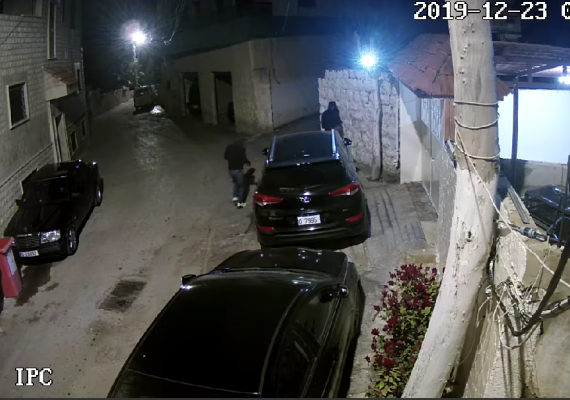 سرقة سيارة في مجدل عنجر ليلا
