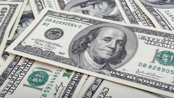 وعد بإجراءات لتخفيض سعر صرف الدولار