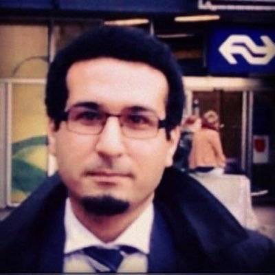 طلاب إيرانيون: عدونا النظام لا أميركا