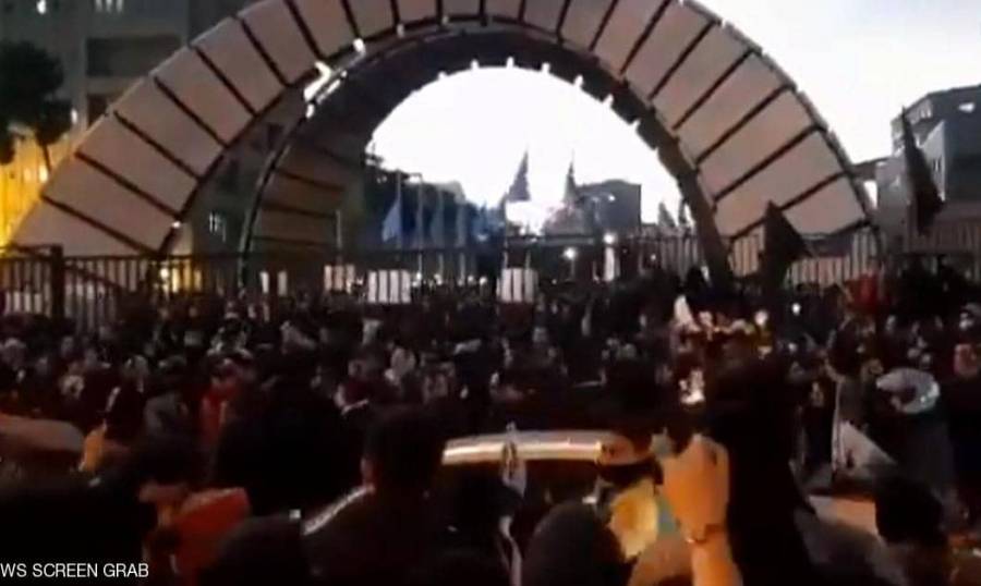 مظاهرات غاضبة في طهران احتجاجا على إسقاط الطائرة الأوكرانية