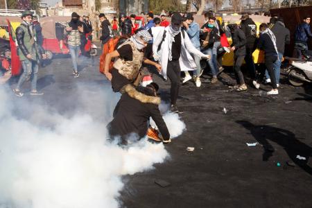 العراق.. استمرار قطع الطرق و10 قتلى بـ24 ساعة