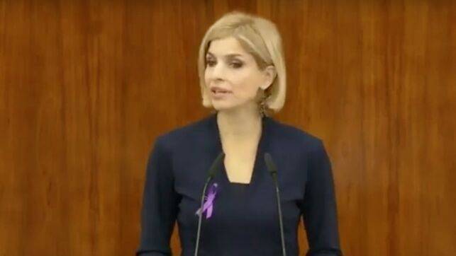 هنا جلول.. وزيرة بيروتية للمغتربين في أسبانيا !