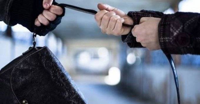 نشال حقائب السيدات في قبضة “الامن”