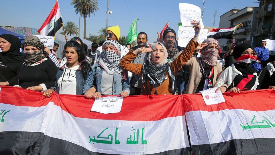 بغداد وكربلاء .. المتظاهرون يهتفون ضد علاوي