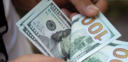 سعر الدولار لدى الصرافين اليوم